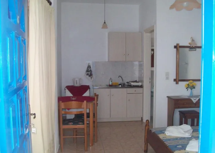 Spiridoula - Santorini Seaside Retreats * Περίσσα